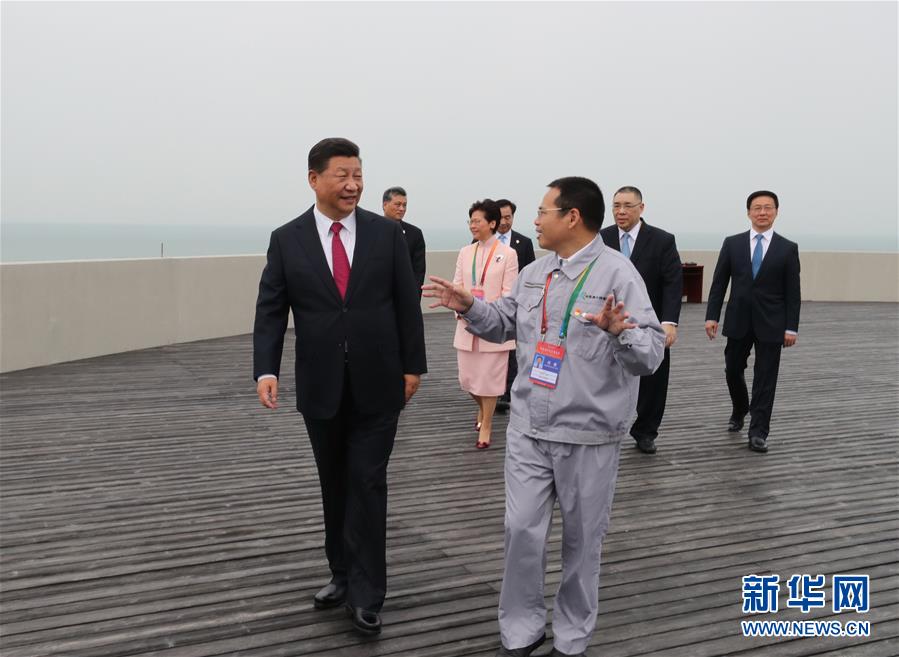 (时政)(2)习近平出席港珠澳大桥开通仪式并宣布大桥正式开通